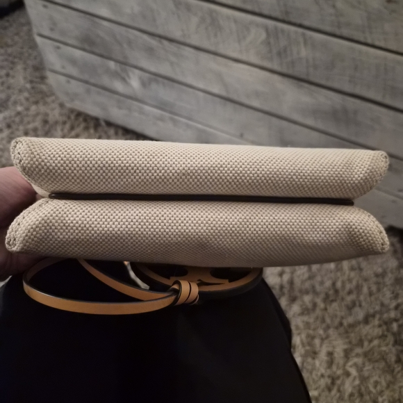 AUTHENTIC Tory Burch Miller Canvas Crossbody Bag Tan Leather Logo NWOT - Picture 8 of 8